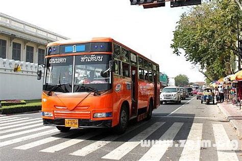 夢見搭公車號碼|夢到公車